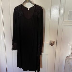 Cheibear black nightgown, no tags but never worn, lace detailing XL